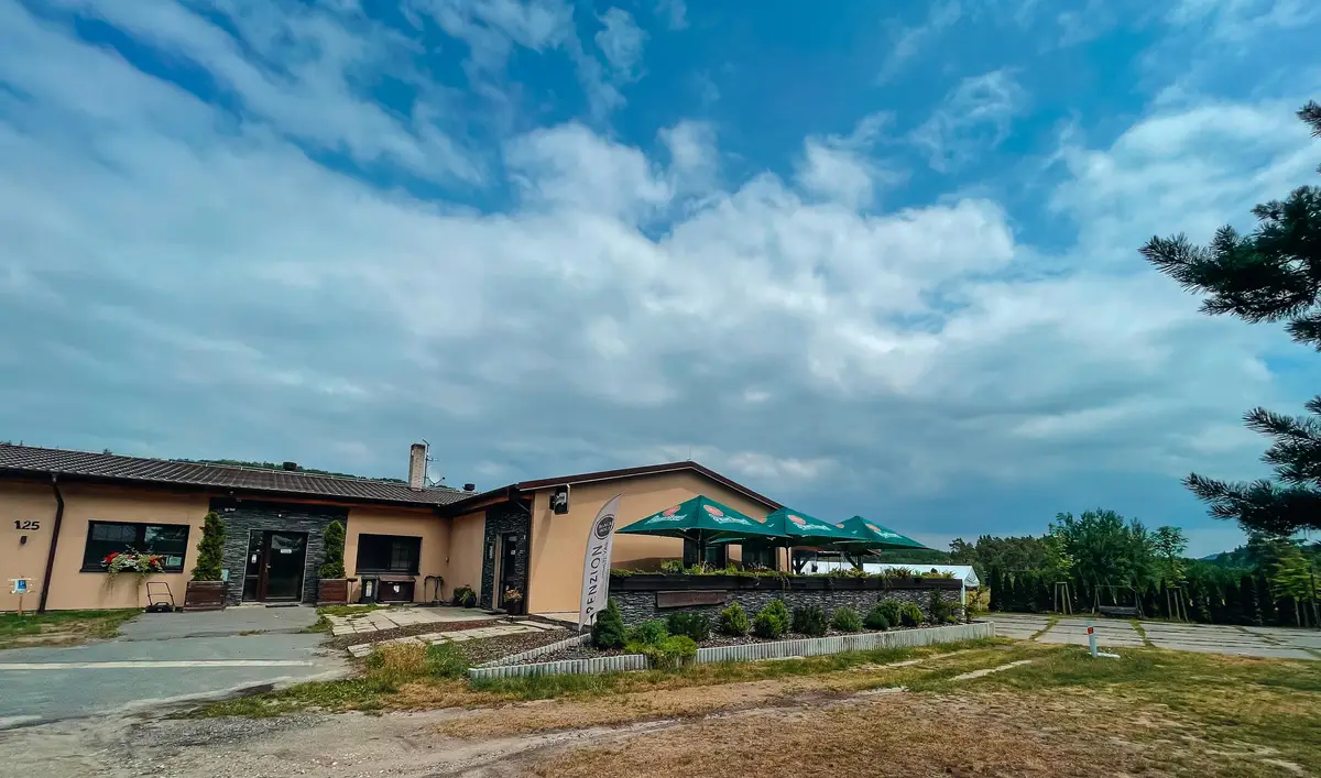 Restaurace a penzion BLACK HOLE